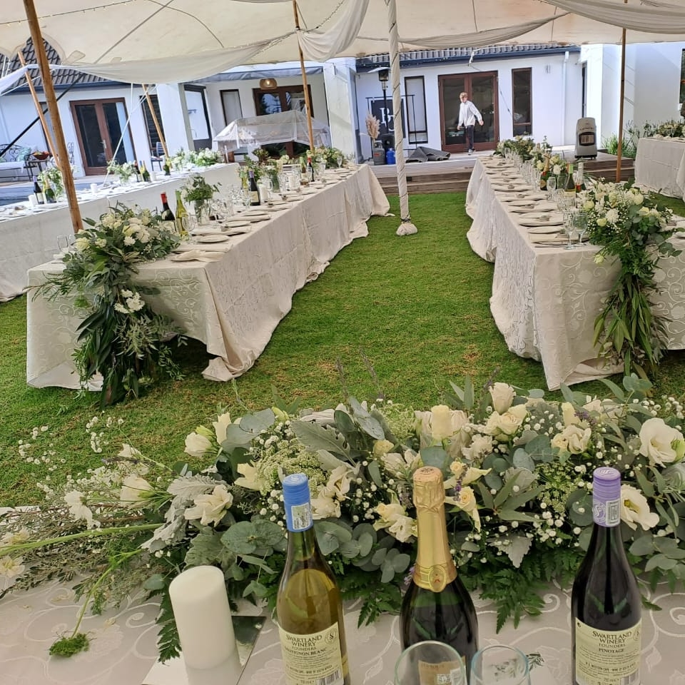 Flower Arrangement Gallery Florest Port Elizabeth flowers By Charlotte Port Elizabeth (14)