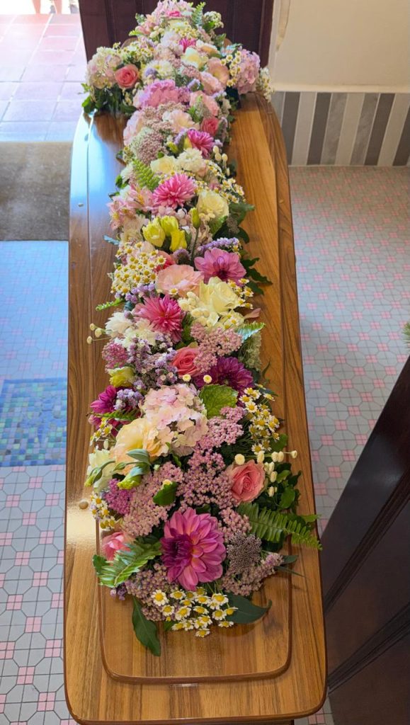 Flower Arrangement Gallery Florest Port Elizabeth flowers By Charlotte Port Elizabeth (16)