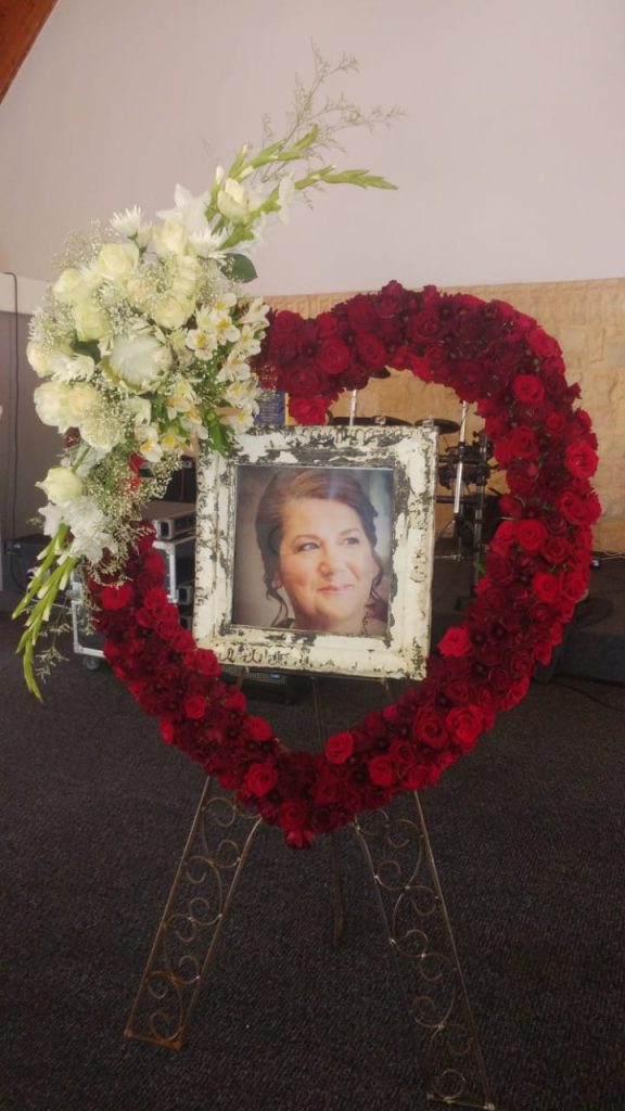 Flower Arrangement Gallery Florest Port Elizabeth flowers By Charlotte Port Elizabeth (20)