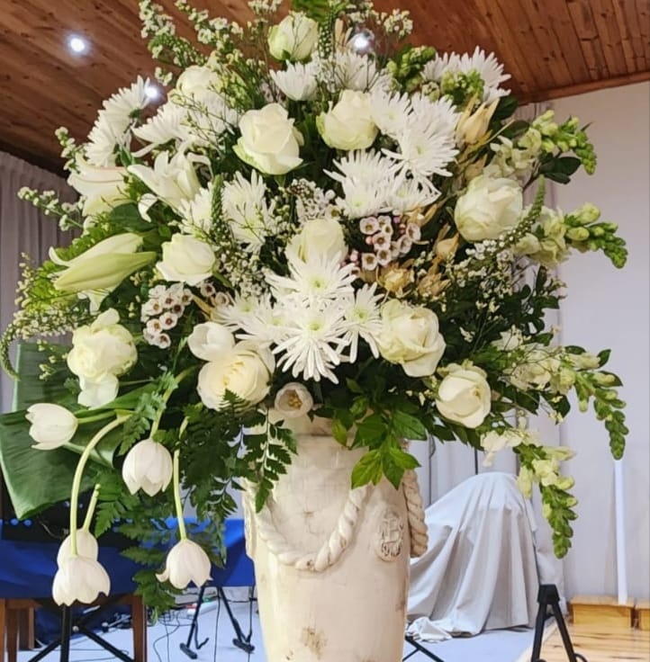 Flower Arrangement Gallery Florest Port Elizabeth flowers By Charlotte Port Elizabeth (22)