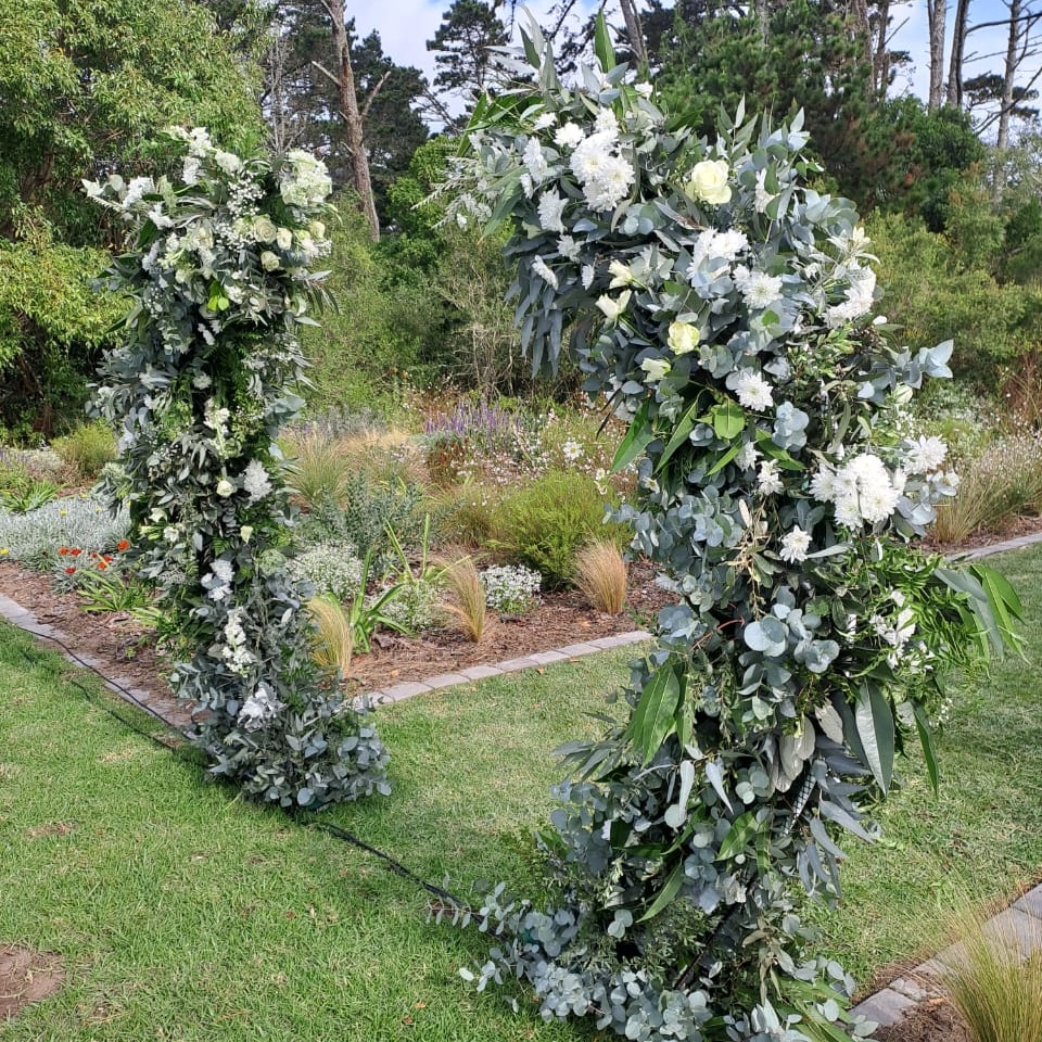Flower Arrangement Gallery Florest Port Elizabeth flowers By Charlotte Port Elizabeth (3)